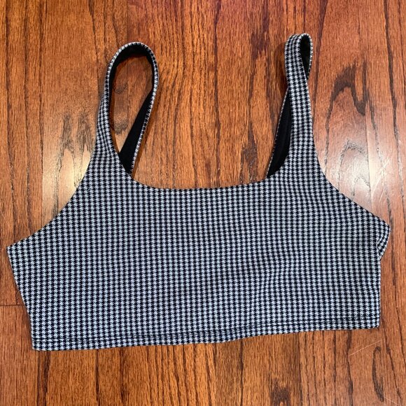 Alo Yoga Micro Houndstooth Bra | Gray Black | Medium - Picture 3 of 8